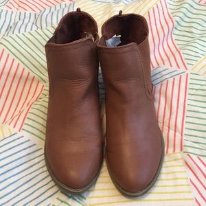 Brown Chelsea boots